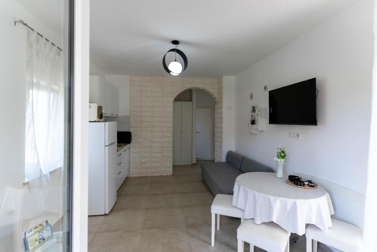 Briuni Riviera Apartment Пула Екстериор снимка