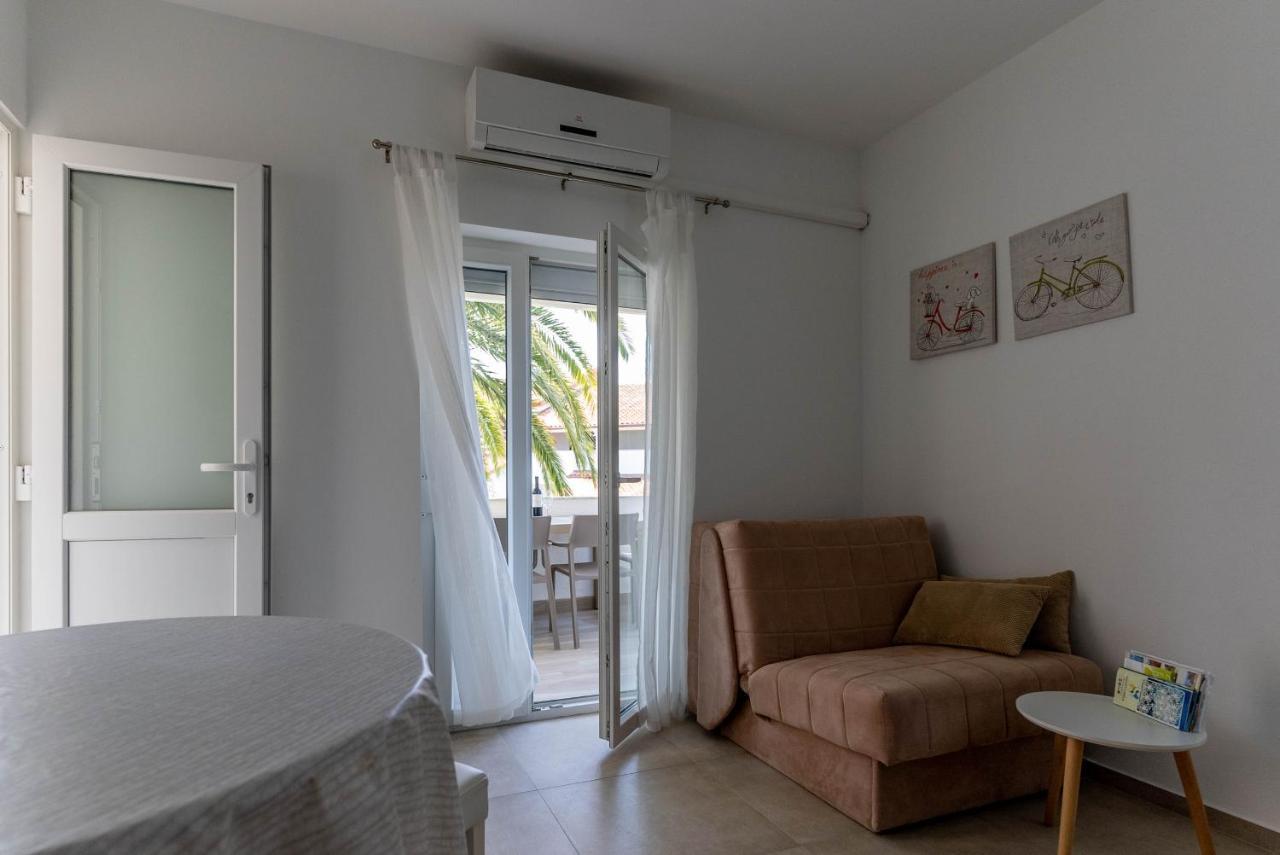 Briuni Riviera Apartment Пула Екстериор снимка