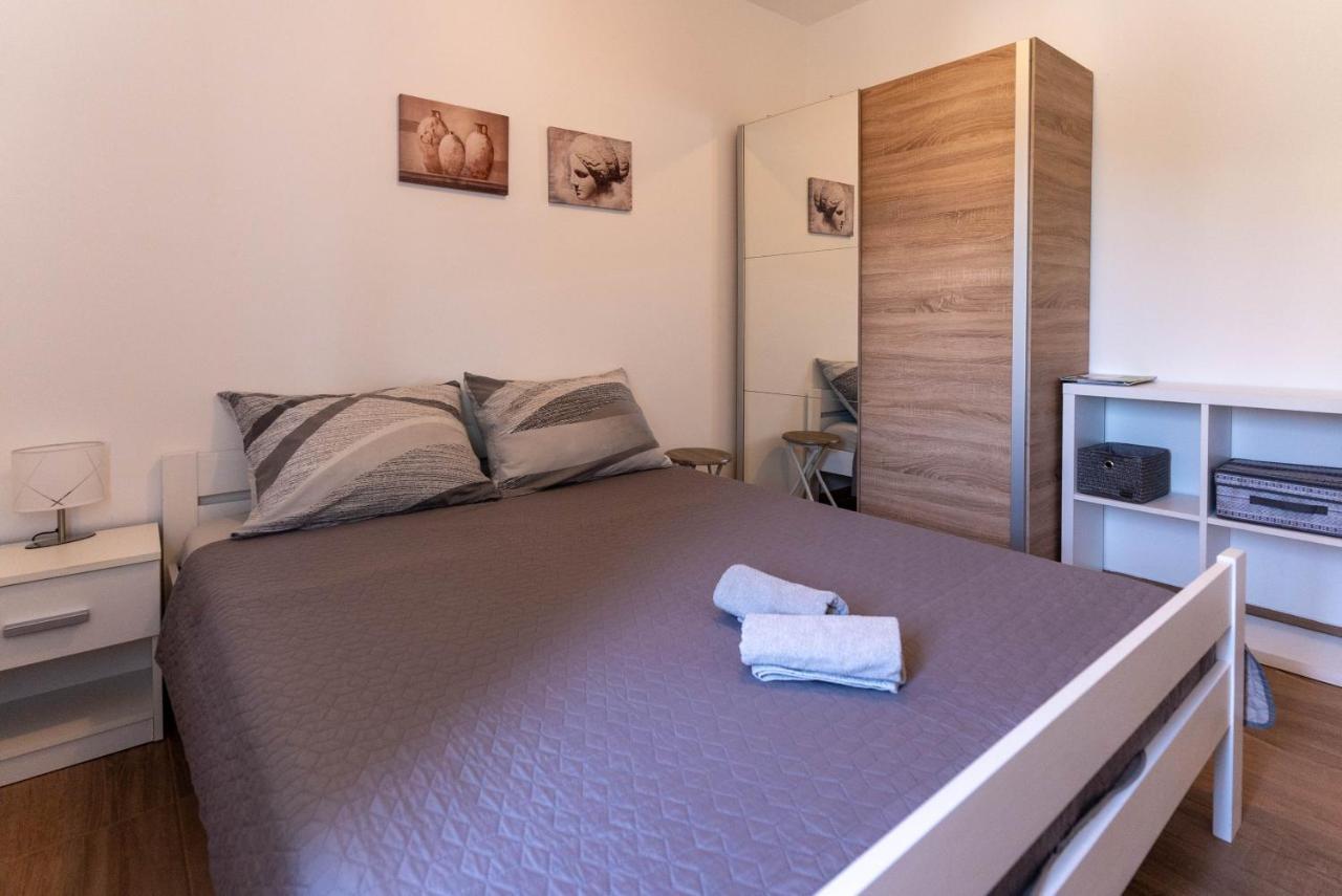 Briuni Riviera Apartment Пула Екстериор снимка